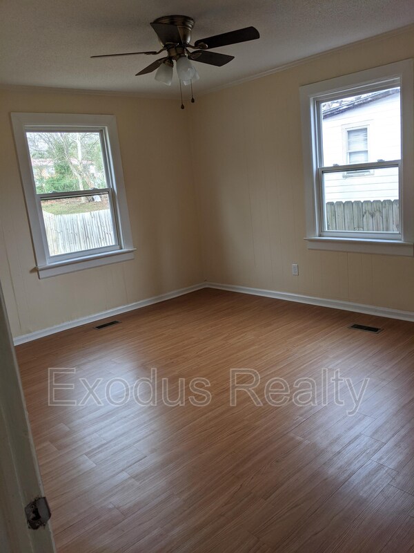 Photo - 501 Charlotte Ave