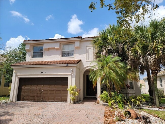Photo - 15625 SW 52nd Ct House