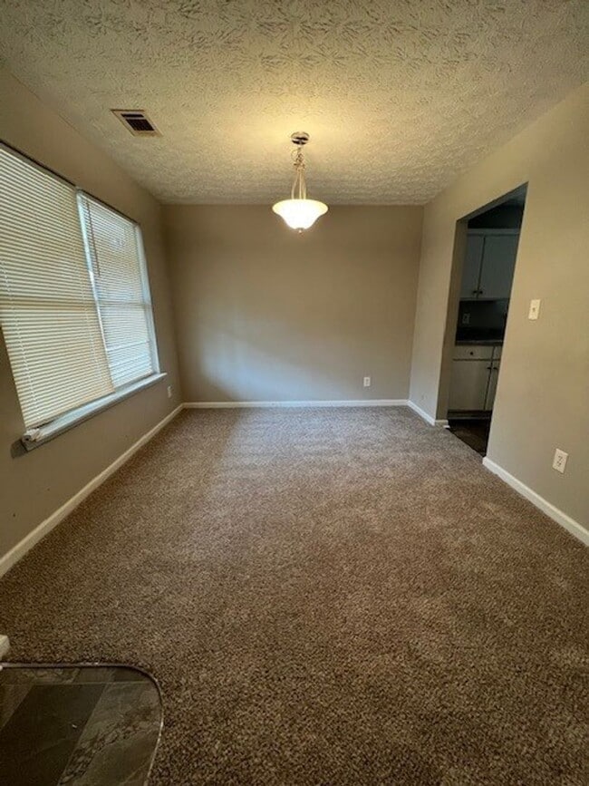 Photo - 3 Bedroom, 2 Bath Home