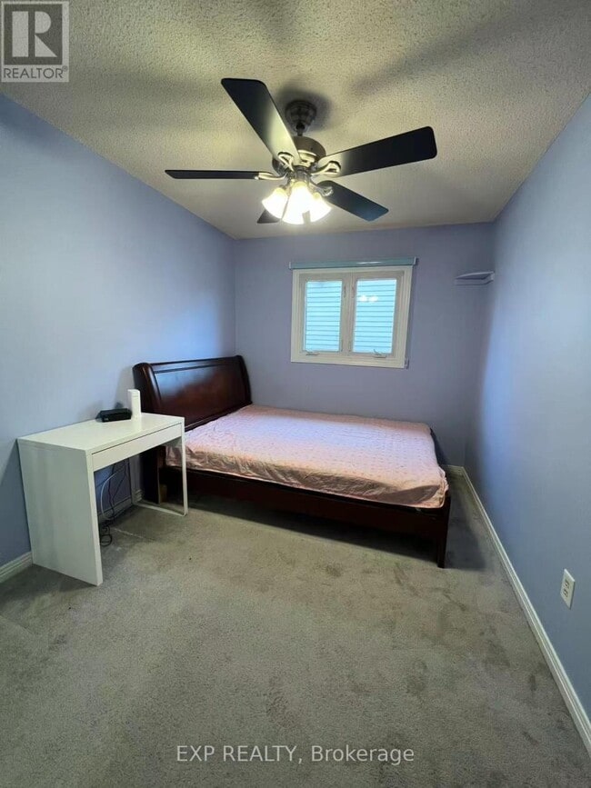 Photo - 1009 Meadowridge Crescent