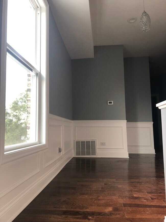 Photo - 3852 W Monroe St