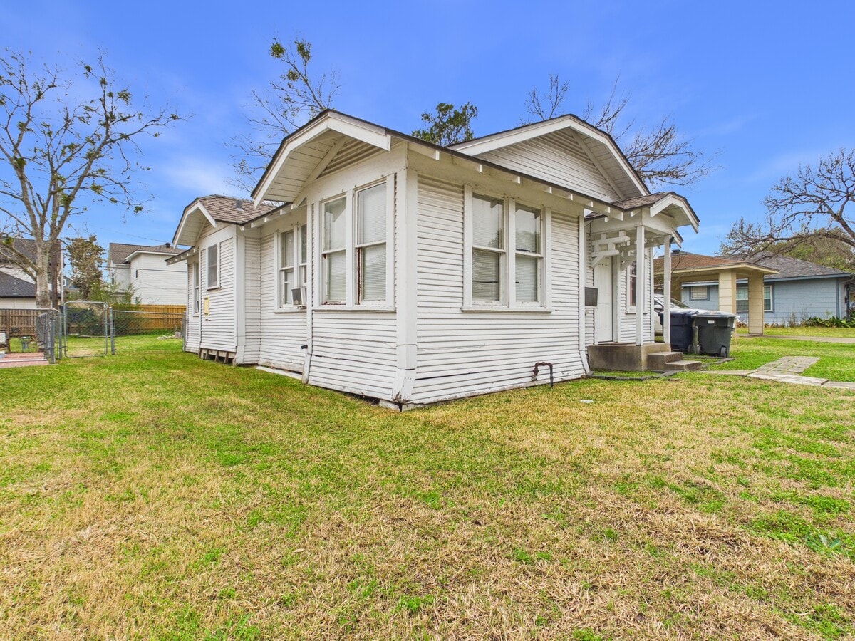 Photo - 408 Fairview Ave