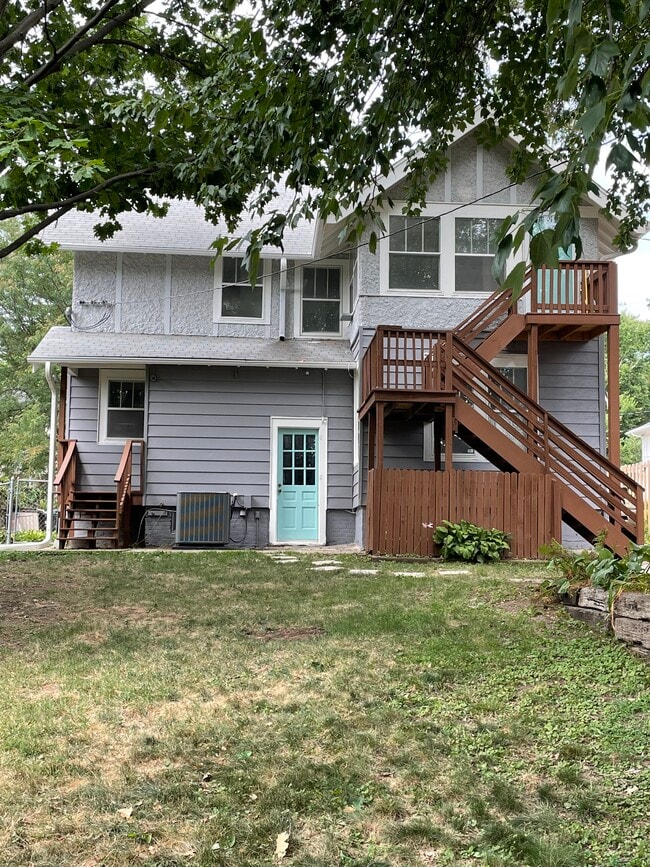 Photo - 4923 Chicago St