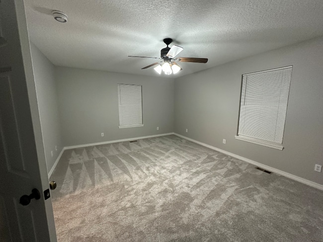 Photo - 544 Centennial St