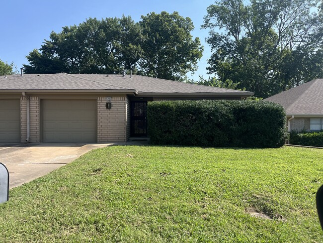Photo - 6937 S 67th East Ave Unidad 6937 S 67th East Avenue