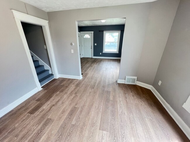 Photo - 2538 4th Ave