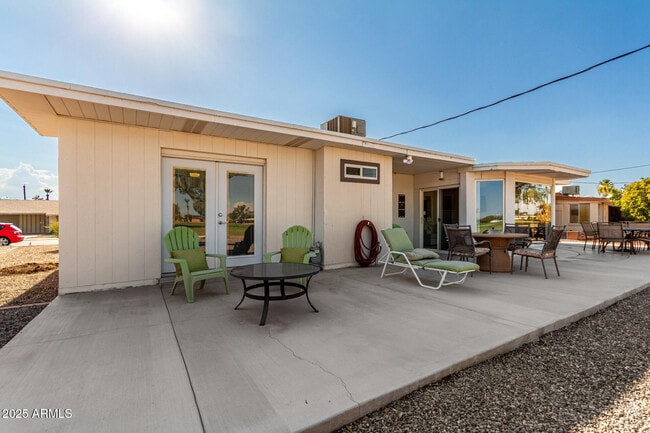 Photo - 10824 W Crosby Dr