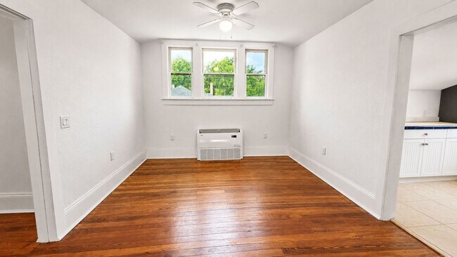 Photo - 128 Orange Ave