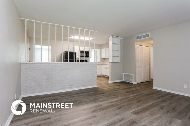 Photo - 243 Howard Dr