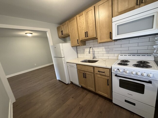 Photo - 120 Green St