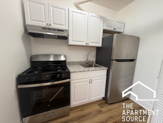 Photo - 3420 W Irving Park Rd Unit 34