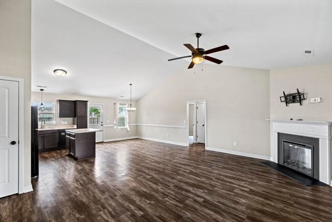 211 Rowland Dr