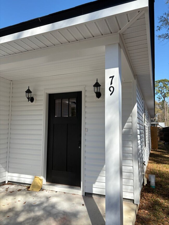 Photo - 4-Bedroom Available in Wakulla Gardens