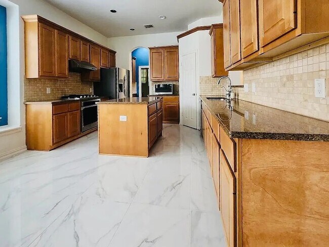 Photo - 2742 Hidden Knoll Tr