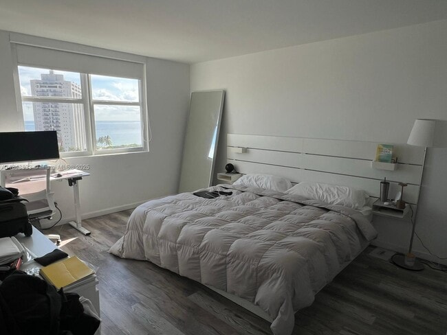Building Photo - 6770 Indian Creek Dr Unit 12C Rental