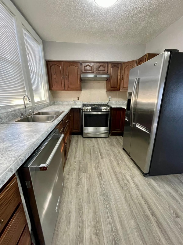 Building Photo - 910 24th St Rental