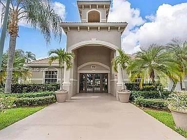 Building Photo - 5001 Wiles Rd Unit 101