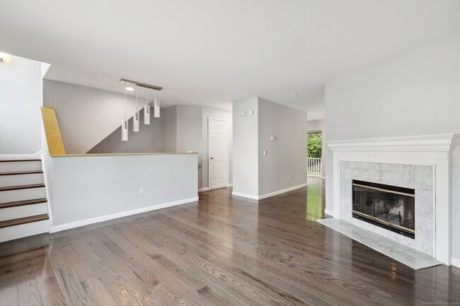 Photo - 14 South St Unit 20