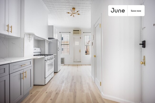 Photo - 159 St Nicholas Ave Unidad 2L