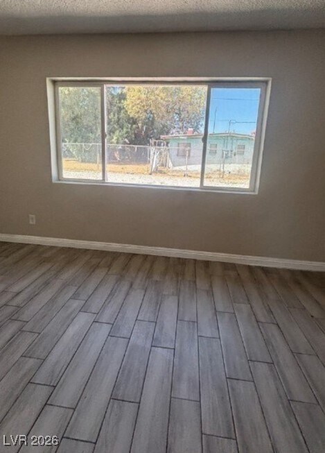 Photo - 718 W Wilson Ave