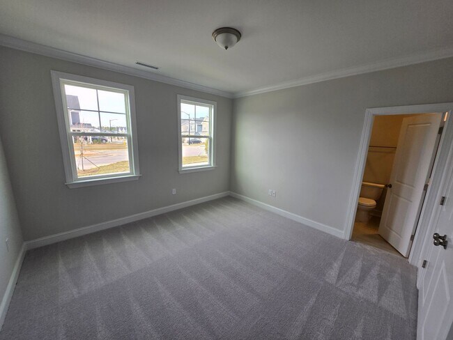 Photo - Charming 4 Bedroom Home Located In Wake Forest!!!