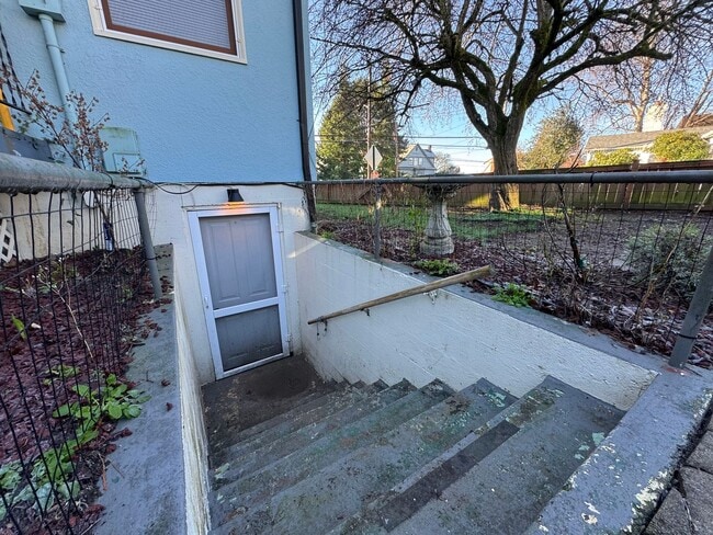 Photo - 2732 Eldridge Ave Unit 1