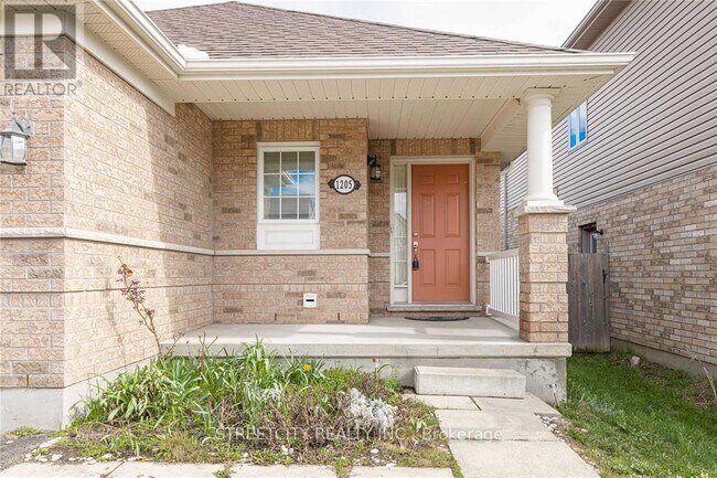 Photo - 1205 N Wenige Dr