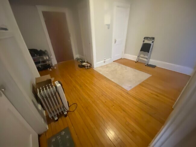 Photo - 32 Glenville Ave Unit 3