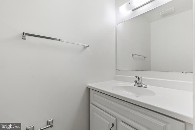 Building Photo - 3908 Ferrara Dr