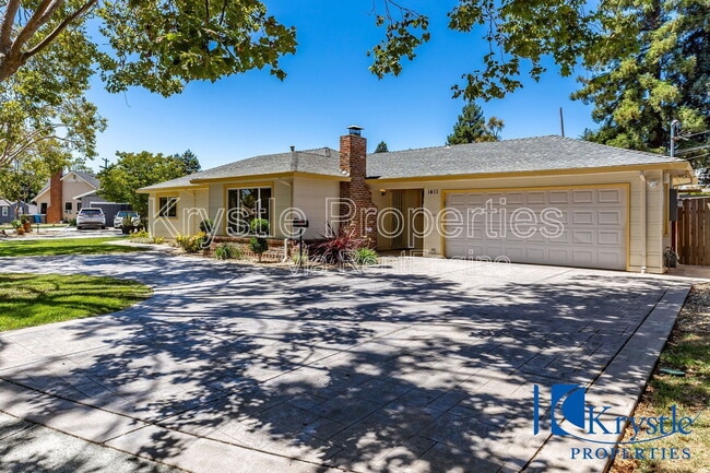 Building Photo - 1411 Mariposa St Rental