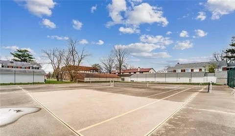 Tennis and pickleball courts - 4054 Stonehenge Dr Unit 1