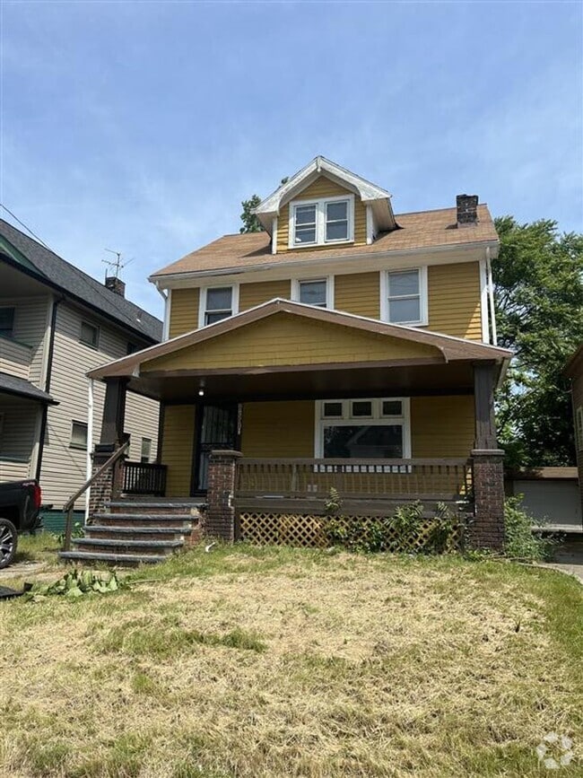 Building Photo - Beautiful two-story Rental