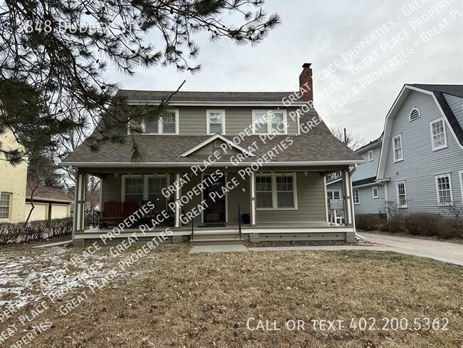 Photo - 3848 Dudley St