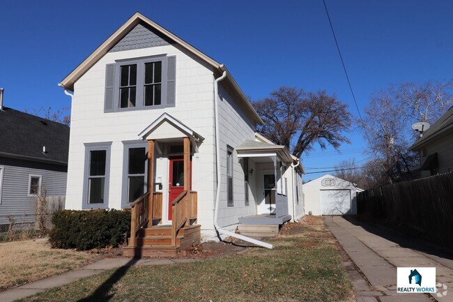 Building Photo - 3 bed 1.5 Bath Single Family Home!