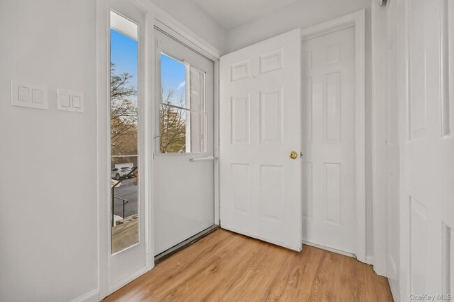 Photo - 11 Pondview Cl