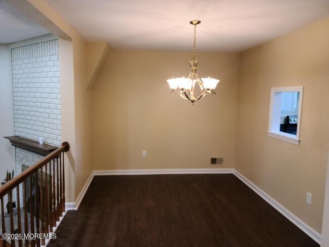 215 Clubhouse Dr
