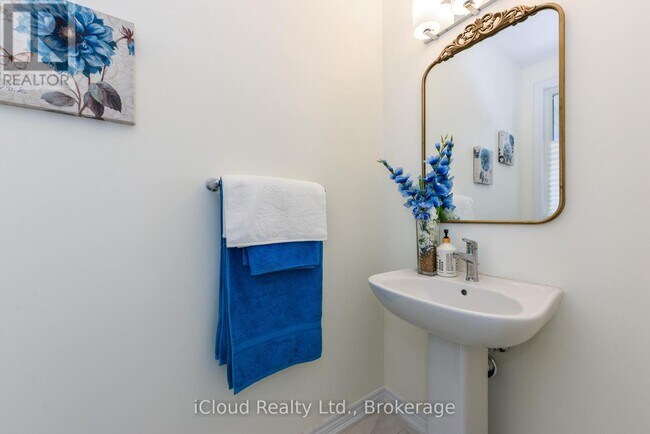 Photo - 114 Thicketwood Ave