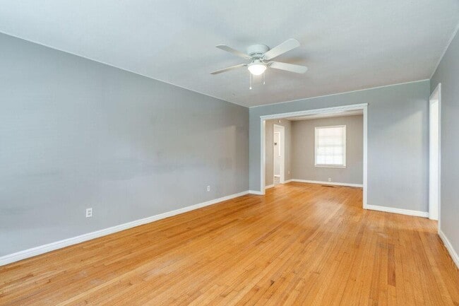 Photo - 5228 N Hudson Ave