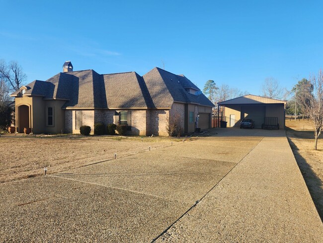 Photo - 304 Boulder Dr