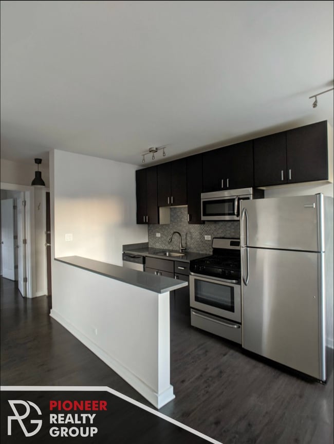Photo - 2431 N Kedzie Blvd Unit 2420