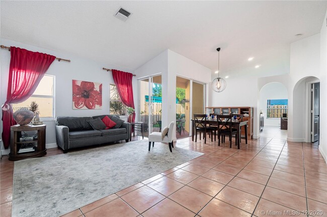 Photo - 5285 NW 112th Pl