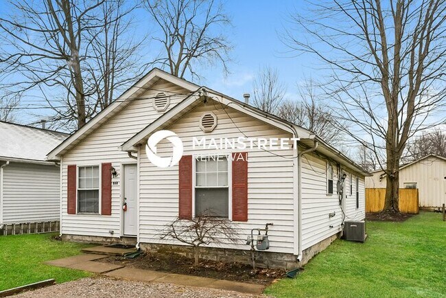 3 Bedroom Pet-Friendly Home in Painesville... - 3 Bedroom Pet-Friendly Home in Painesville...