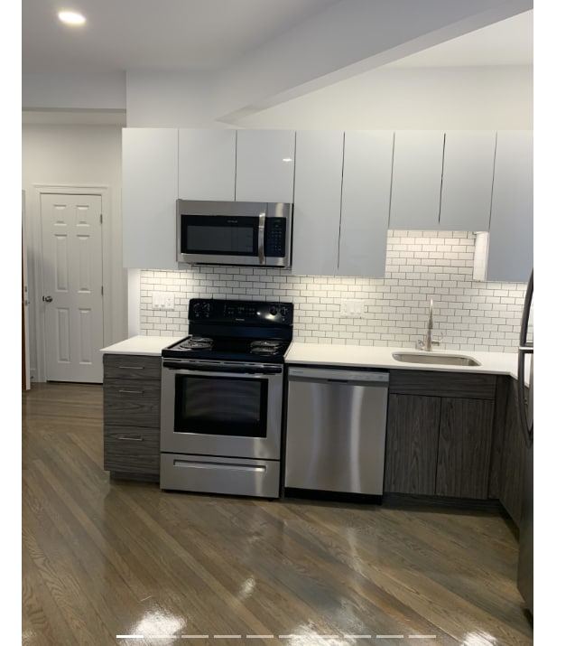 Building Photo - 98 Queensberry St