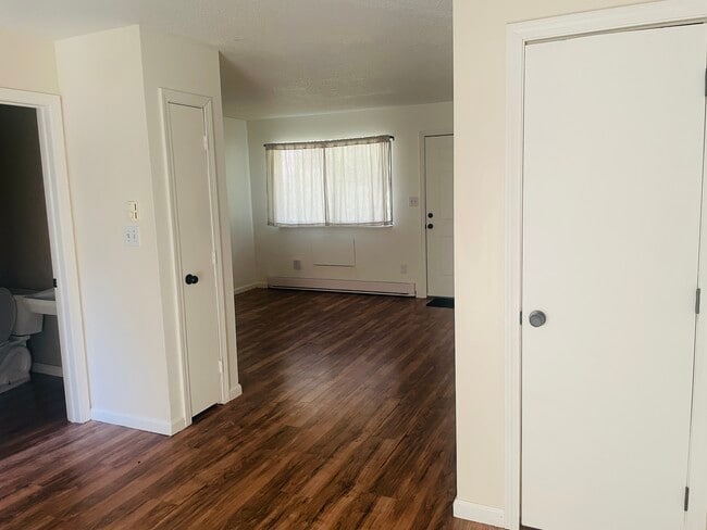 Photo - 220 Blakeslee St Unidad 3