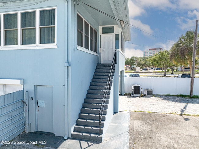 Photo - 1008 E Strawbridge Ave