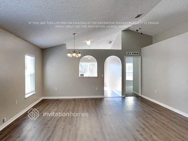 Photo - 17032 Holmby Ct