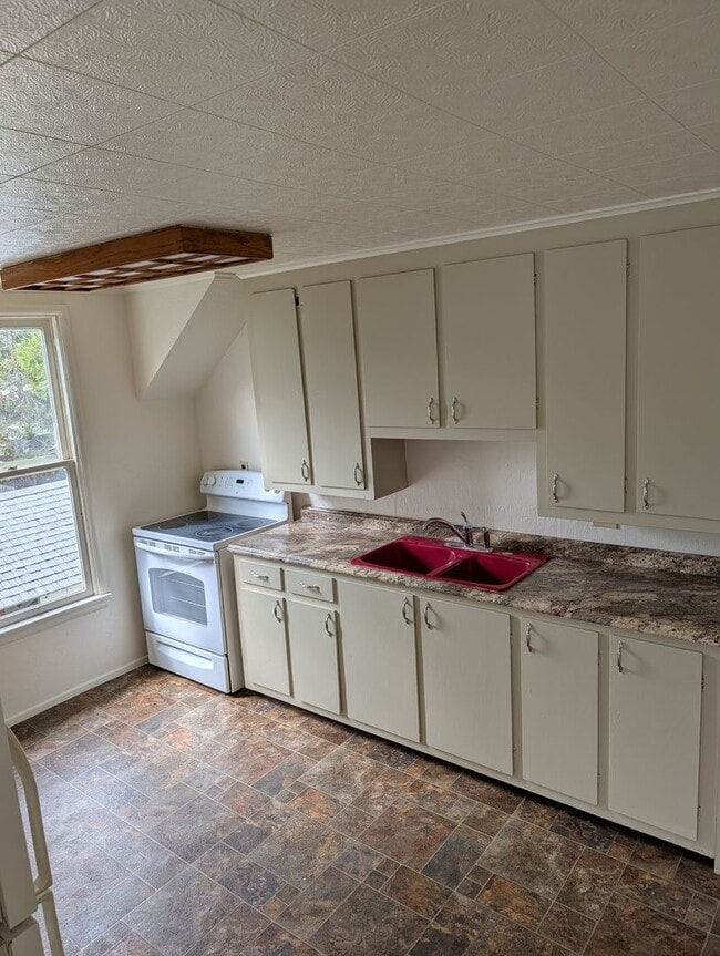 Photo - 124 Newtown St Unit #2