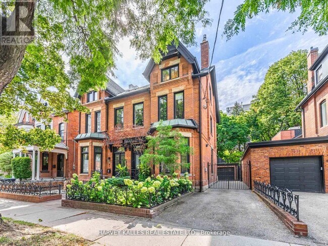 Photo - 80 Hazelton Ave