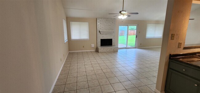 Photo - 15215 Ensenada Dr