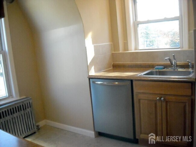 Photo - 301 Penfield Pl